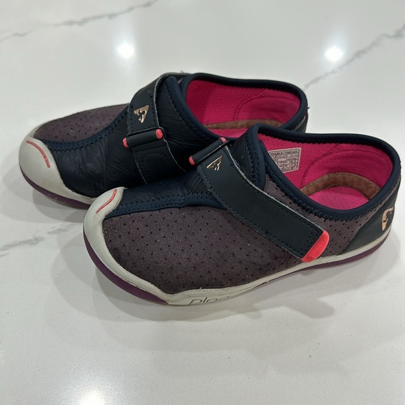 GUC! Plae shoes - Picture 2 of 6